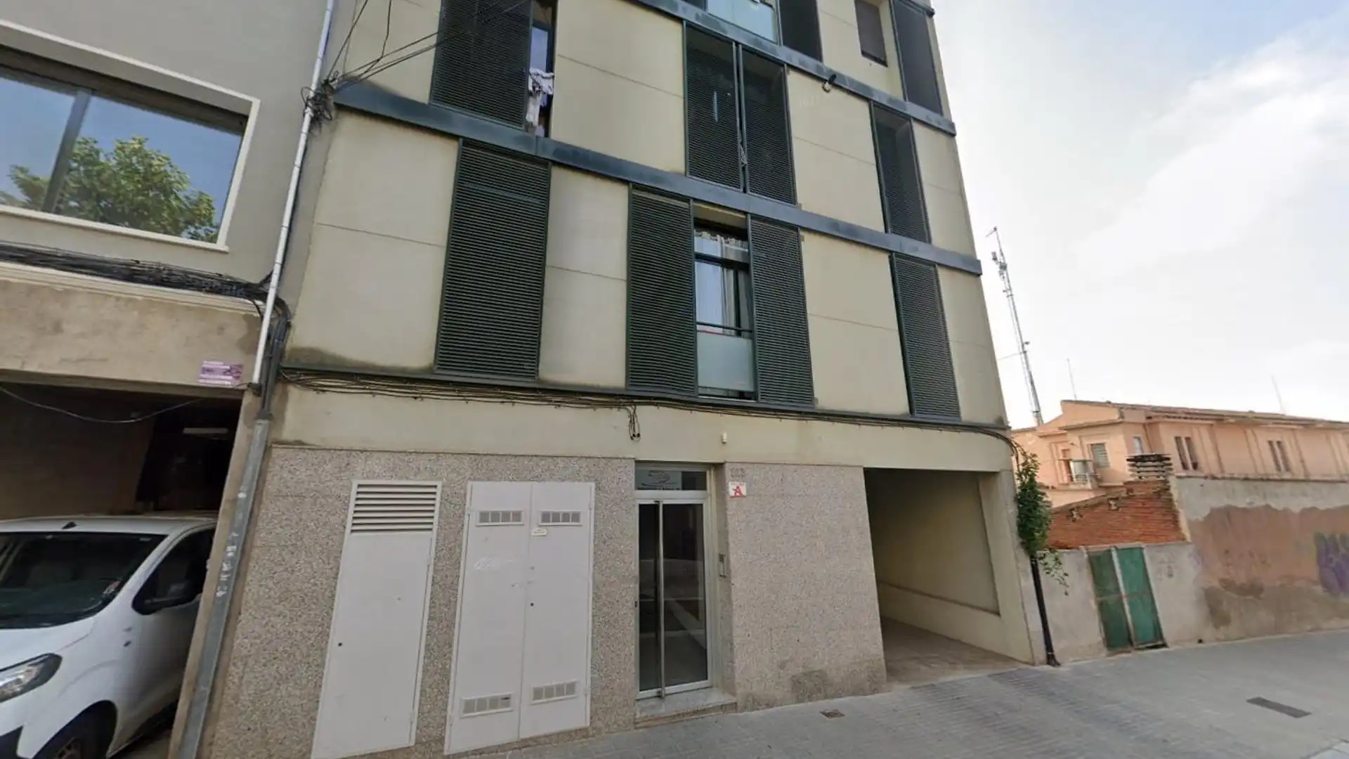 Vista exterior de Piso en venta en Terrassa con Terraza