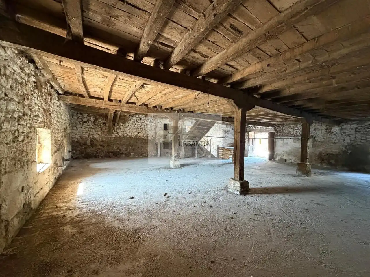 Country homes for sale in Basaburua, Navarra