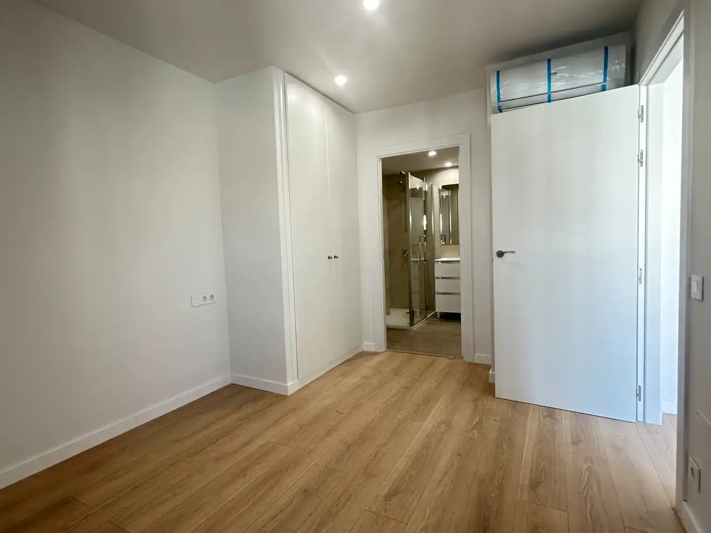 Habitación de Piso de alquiler en Mataró con Aire acondicionado, Calefacción y Horno