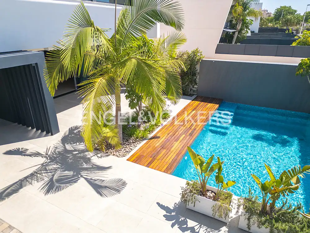 Swimming pool of Houses for sale in Elche / Elx  with Air Conditioner, Heating and Private garden