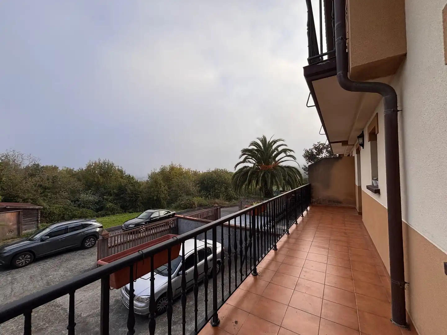 Terrassa de Casa o xalet en venda en Irun  amb Calefacció, Jardí privat i Traster