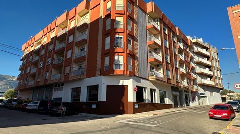 Gran local comercial con vistas al Paseo Cervantes de Pego, imatge 2