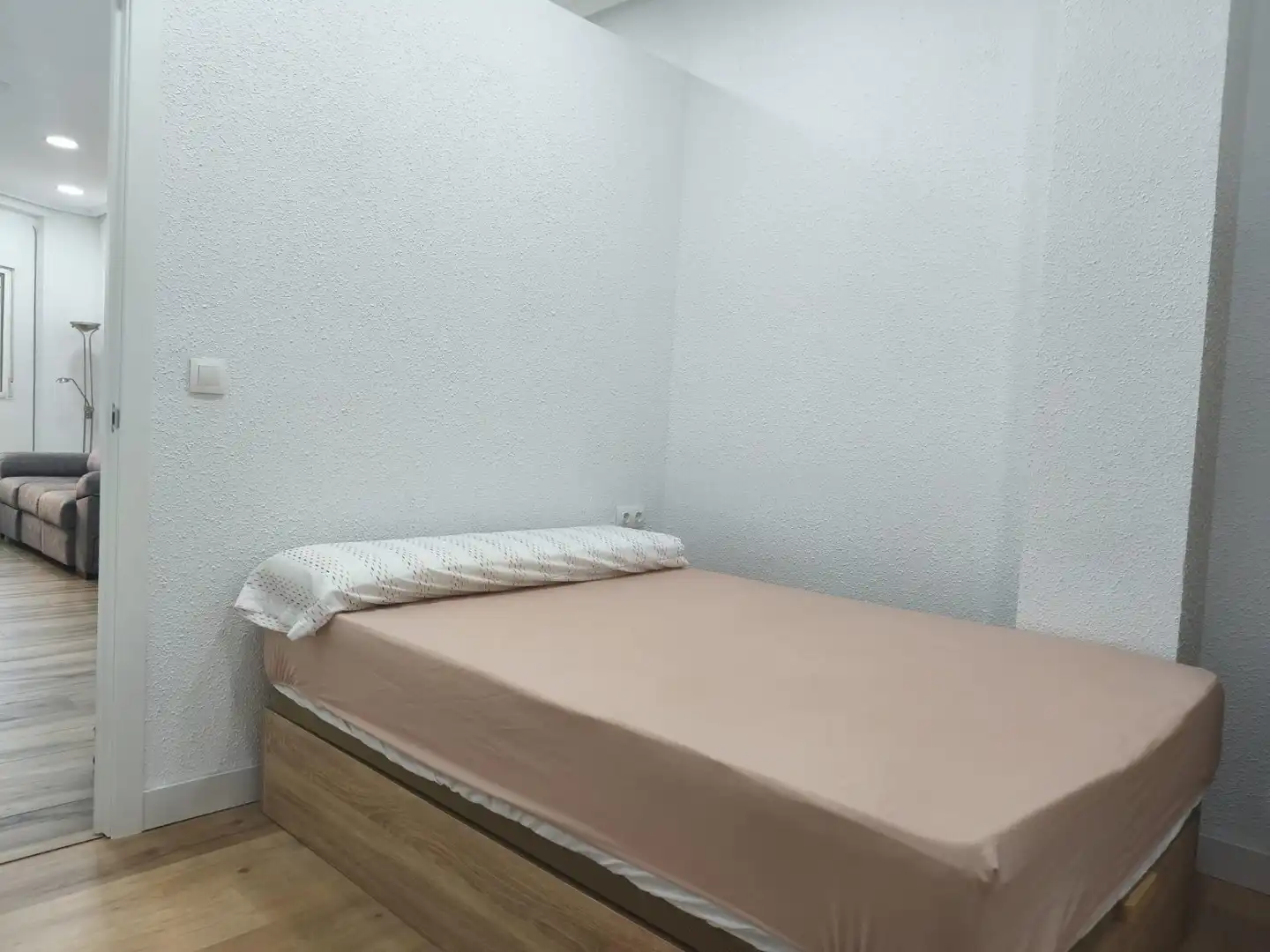 Bedroom of Apartments for rent in Elche ciudad