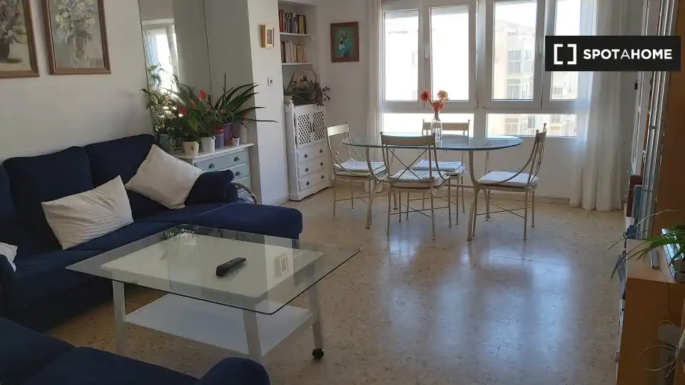 Wohnzimmer von Wohnung zur untervermieten in Cádiz mit Klimaanlage, Terrasse und Möbliert