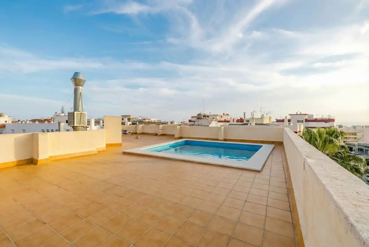 Swimming pool of Flat for sale in Nerja  with Air Conditioner, Heating and Terrace