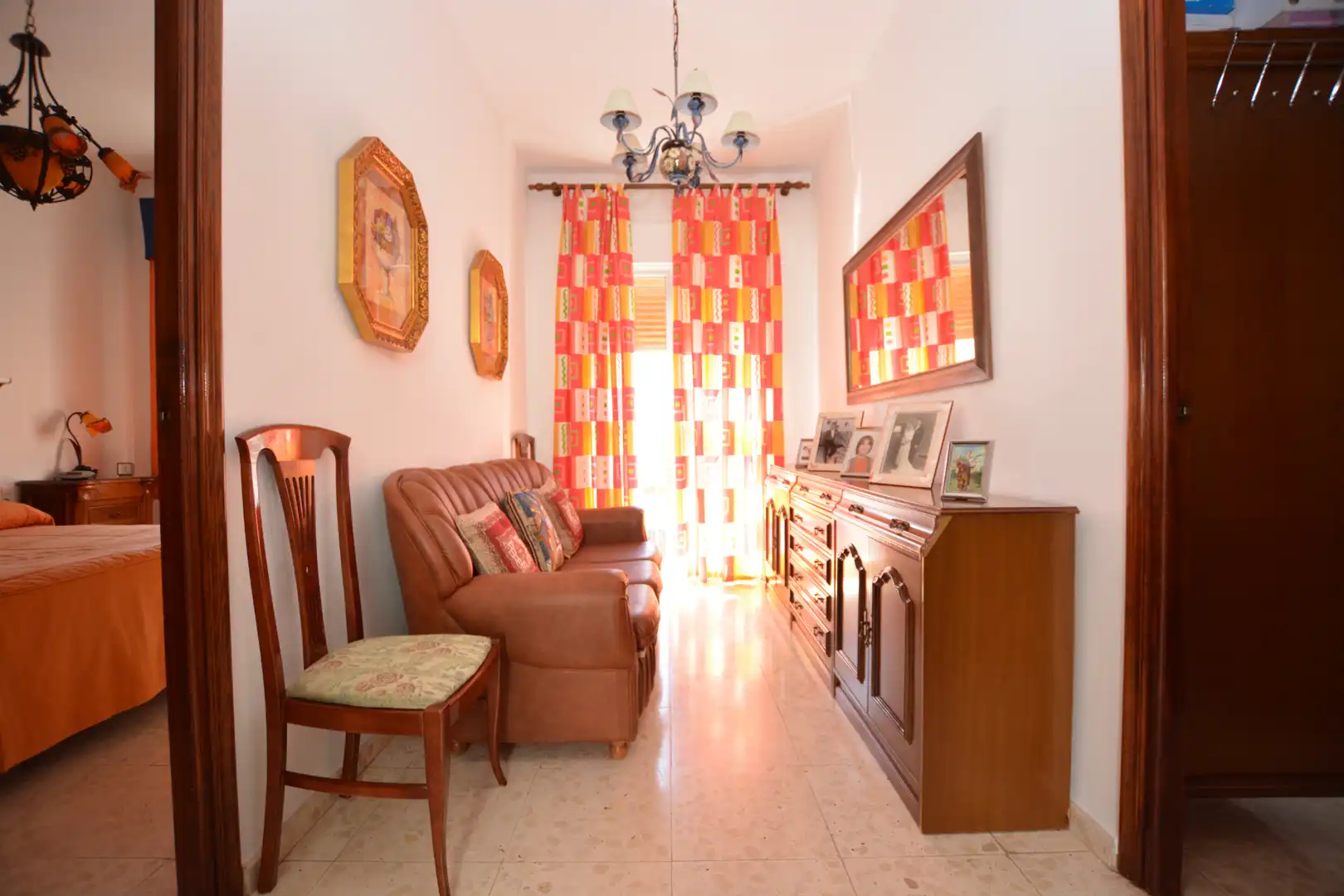Casa adosada en venta en Calle Juan Ramón Jiménez, Olivares