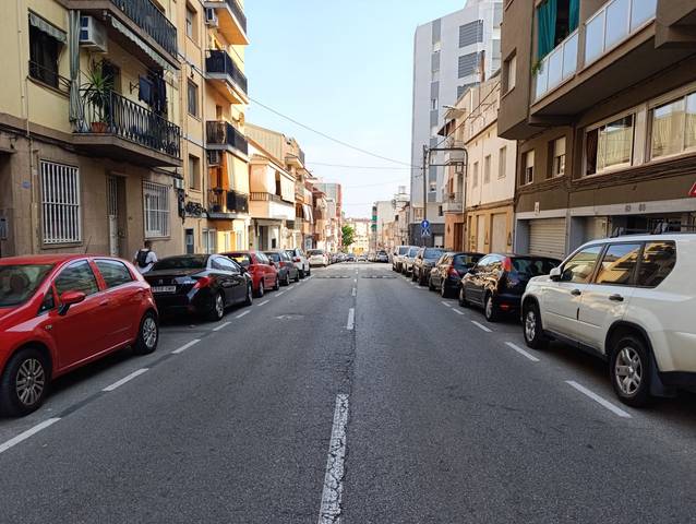Garaje en Alquiler en de Madrid, 67 en Ca n'Oriol