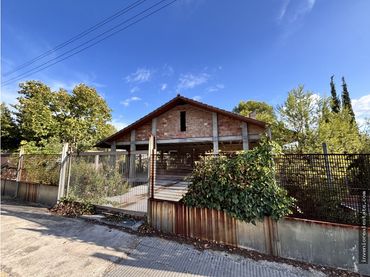 Lands and plots for sale in Madrigal