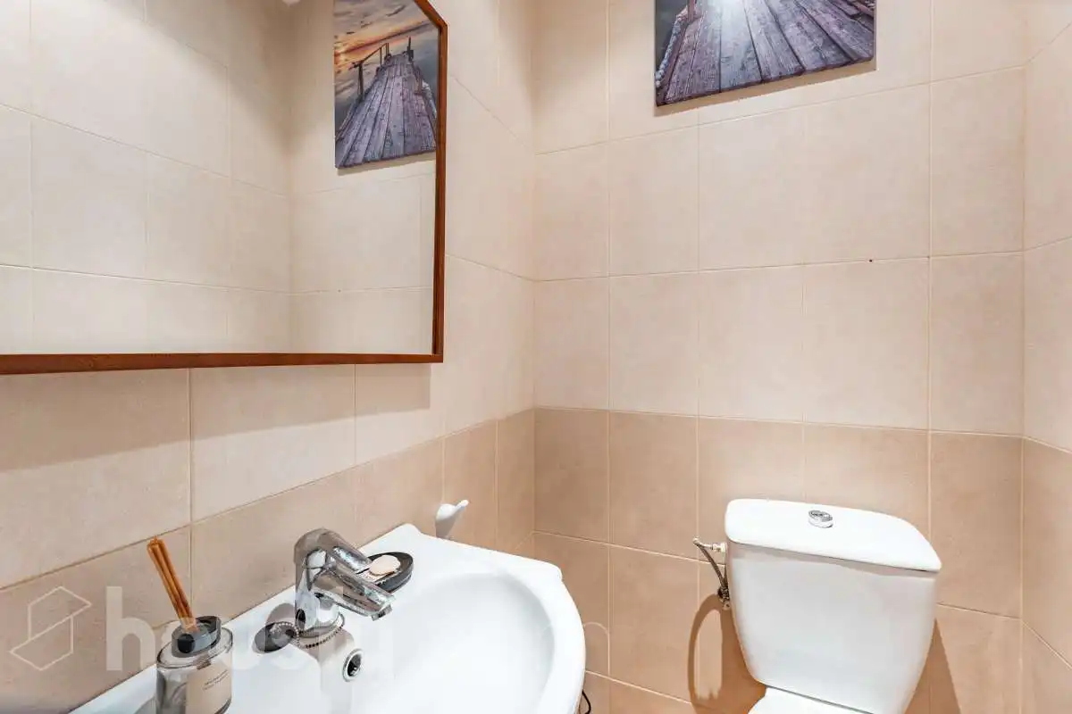 Baño de Planta baja en venta en Barcelona