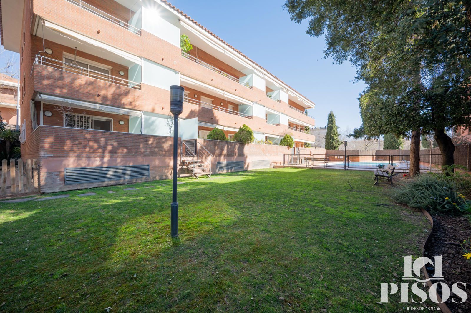 Vista exterior de Pis en venda en Sant Cugat del Vallès amb Aire condicionat, Calefacció i Terrassa
