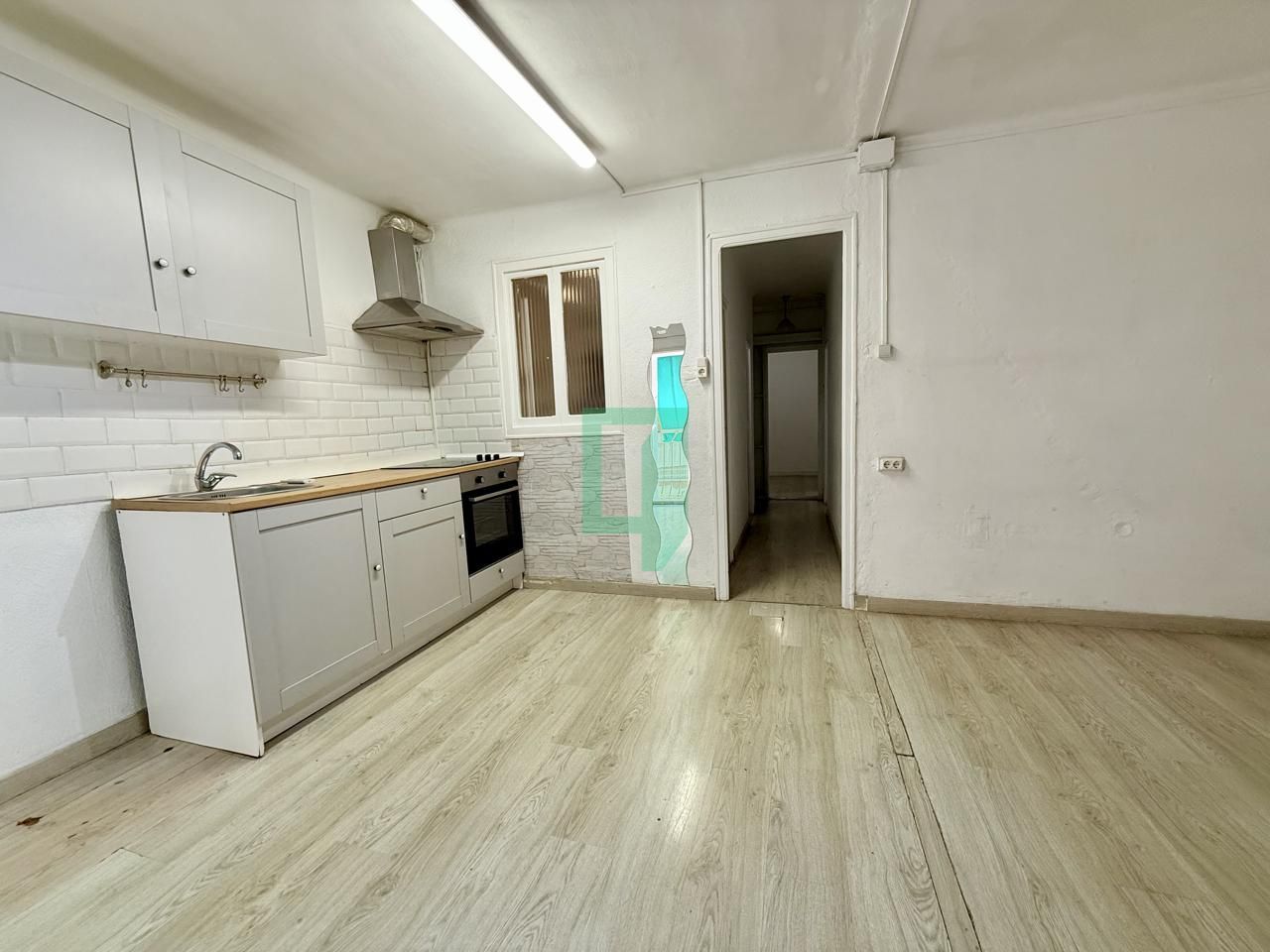Cuina de Pis en venda en Badalona amb Aire condicionat i Balcó