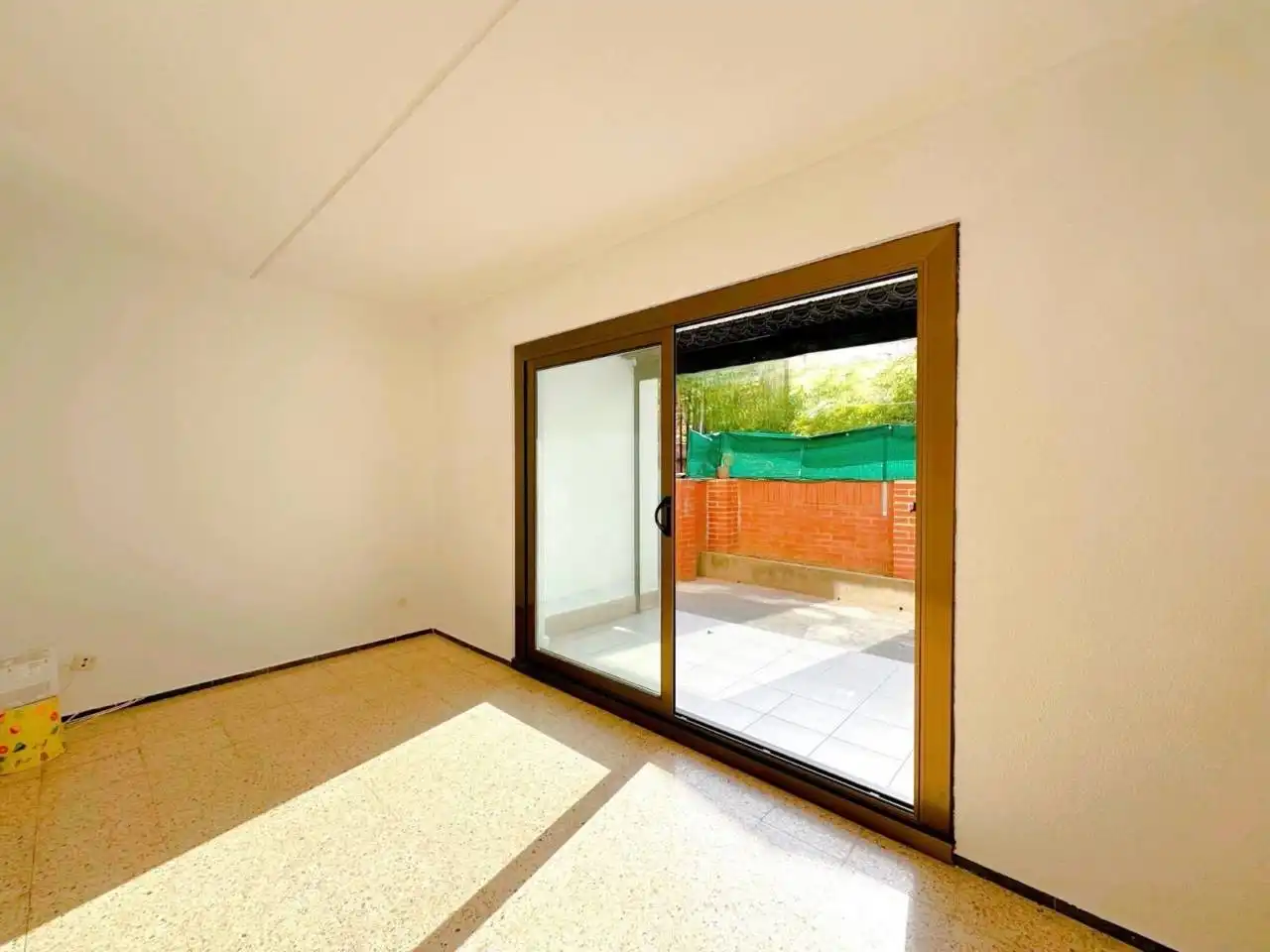 Flat for sale in Cerdanyola del Vallès  with Heating, Private garden and Terrace