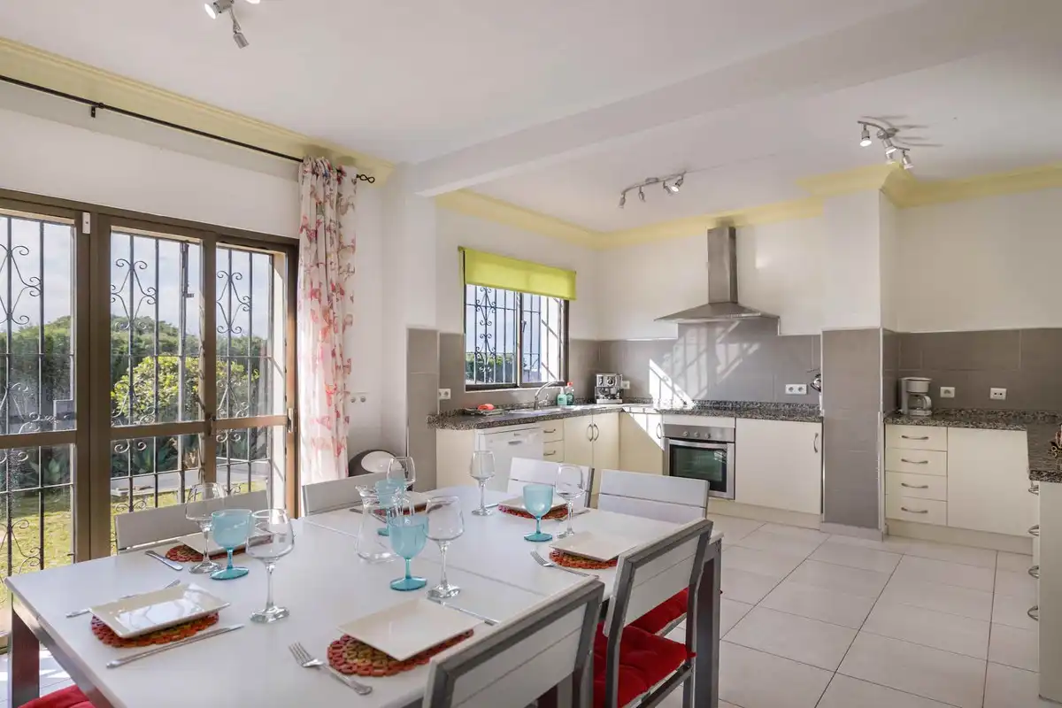 Chalet con terraza en venta en Urbanizacion Playa de Guadalobon 7, imagen 8