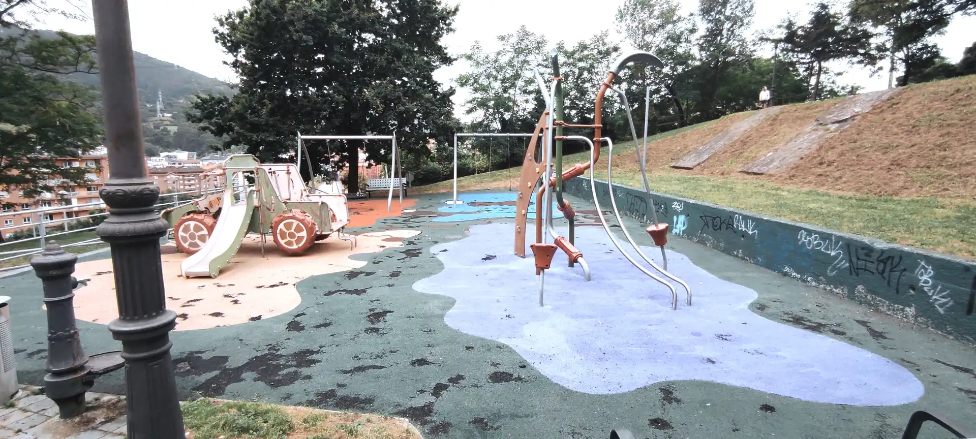 Piscina de Piso en venta en Valle de Trápaga-Trapagaran con Calefacción, Amueblado y Balcón