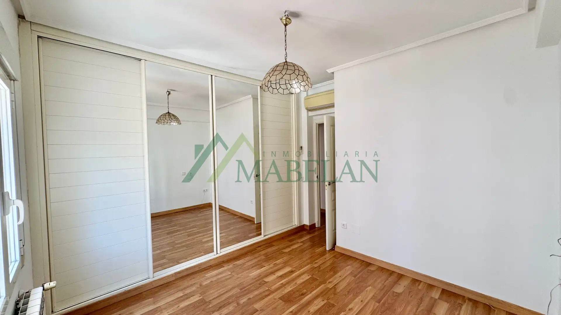Habitación de Piso de alquiler en Madrid con Aire acondicionado, Calefacción y Horno