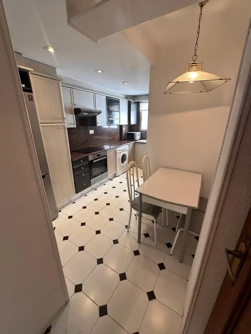 Wohnung zur Miete in Calle de Àngel Guimerà, Arrancapins