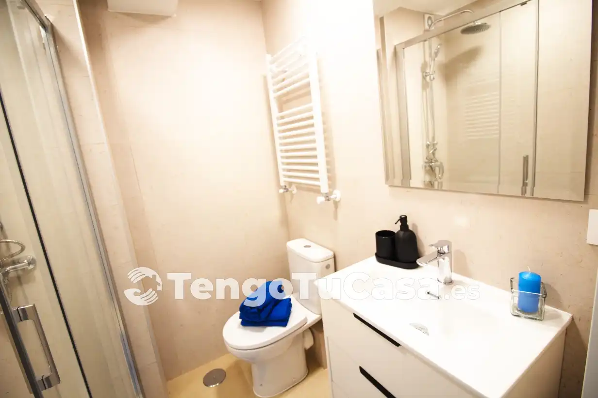 Baño de Piso en venta en Madrid con Aire acondicionado, Calefacción y Terraza