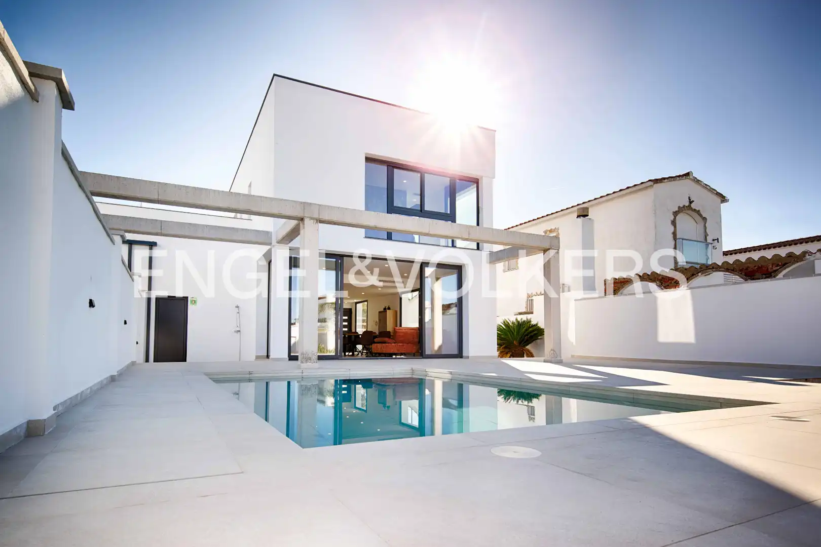 Swimming pool of Detached homes for sale in Empuriabrava  with Terrace and Swimming Pool