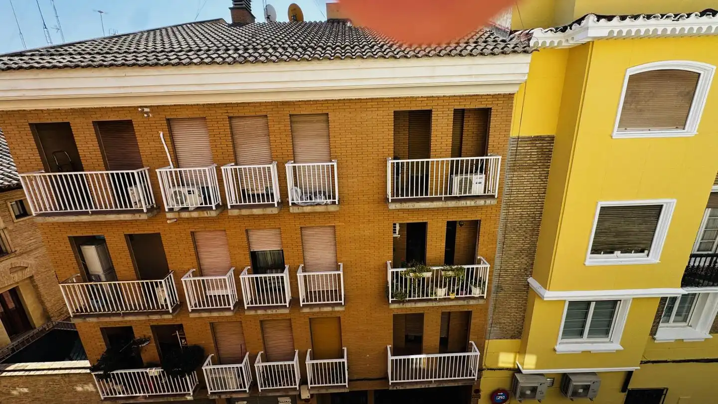 Terrasse von Wohnung zum Verkauf in Zaragoza mit Klimaanlage, Heizung und Parkett