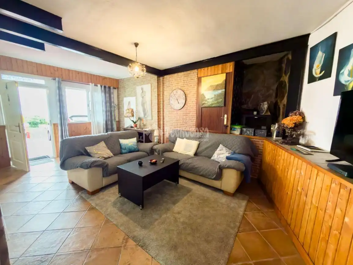 Sala d'estar de Casa o xalet en venda en La Guancha amb Terrassa i Balcó
