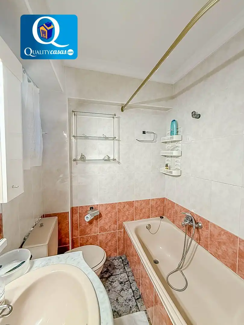 Baño de Piso en venta en Sant Joan d'Alacant con Aire acondicionado, Terraza y Balcón