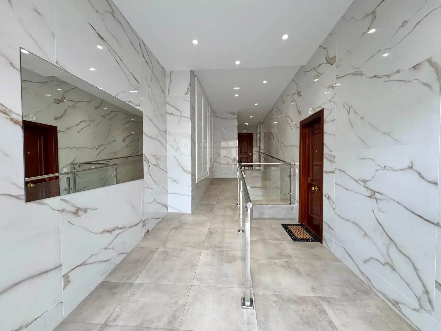 Piso en venta en Oviedo  con Calefacción, Terraza y Trastero
