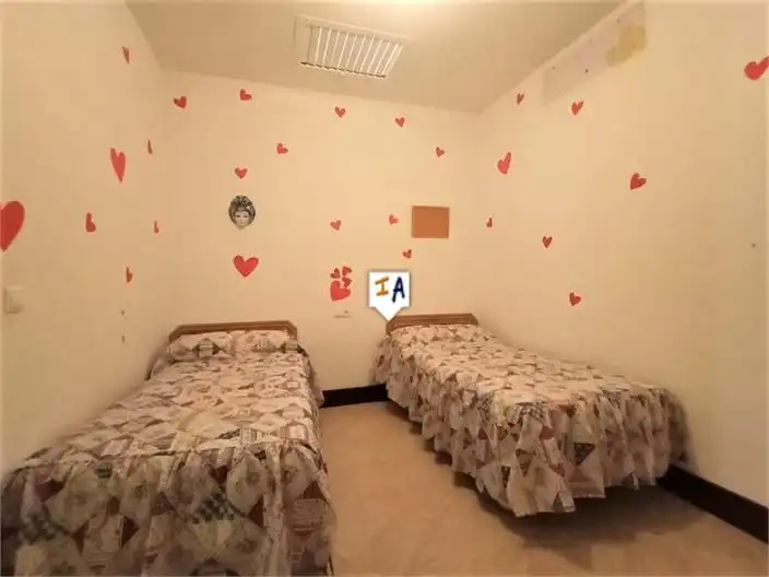 Habitación de Casa adosada en venta en Casariche con Terraza, Trastero y Alarma
