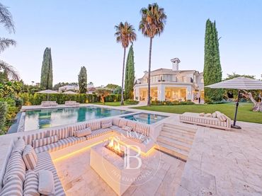 Haus mit Pool zum Verkauf in Nueva Andalucía