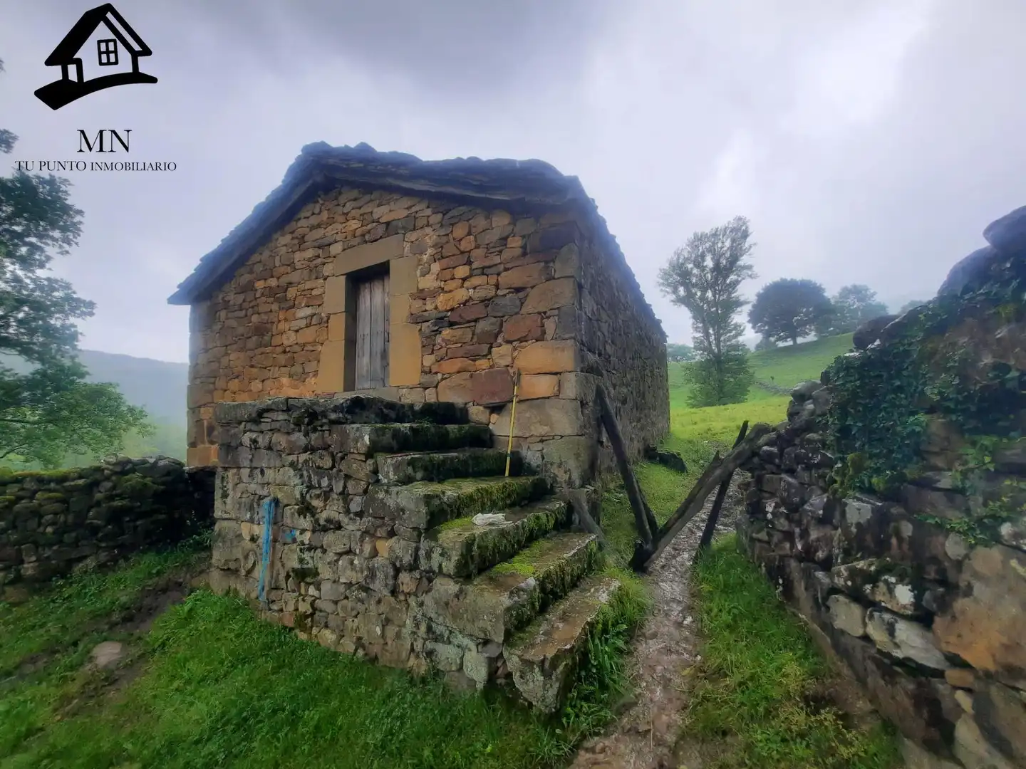 Casa rústica en venda a Vega de Pas