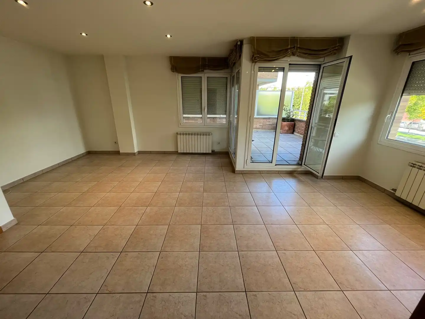 Piso con ascensor en venta en Carrer Eix Onze de Setembre, imagen 2