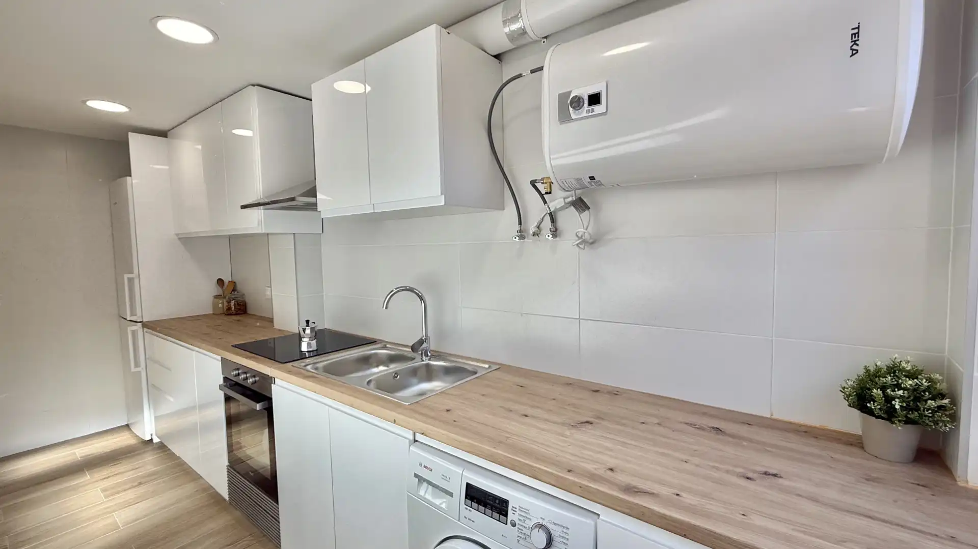 Kitchen of Flat for sale in Alcobendas  with Heating, Terrace and Furnished