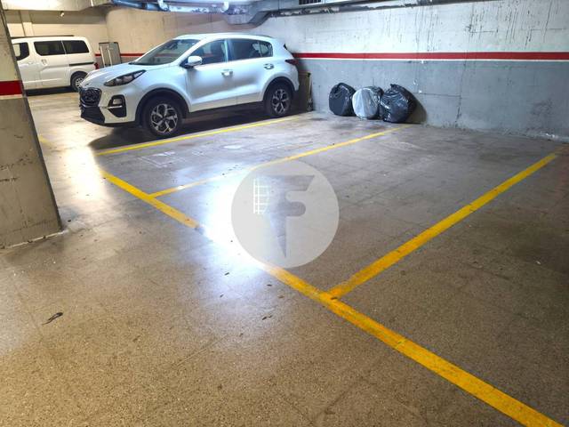 Garaje en Venta en Ca n'Aurell