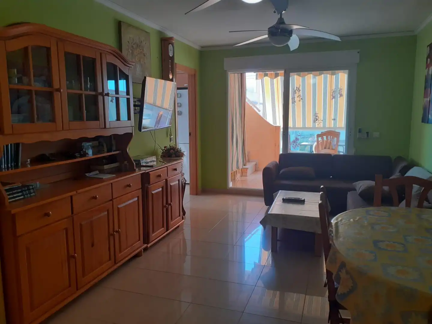 Sala de estar de Ático en venta en Guardamar de la Safor con Aire acondicionado, Jardín privado y Terraza