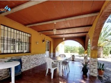 Villa mit Garten zum Verkauf in Urbanizacion DEHESILLA DE CALAMON, CALLE 2