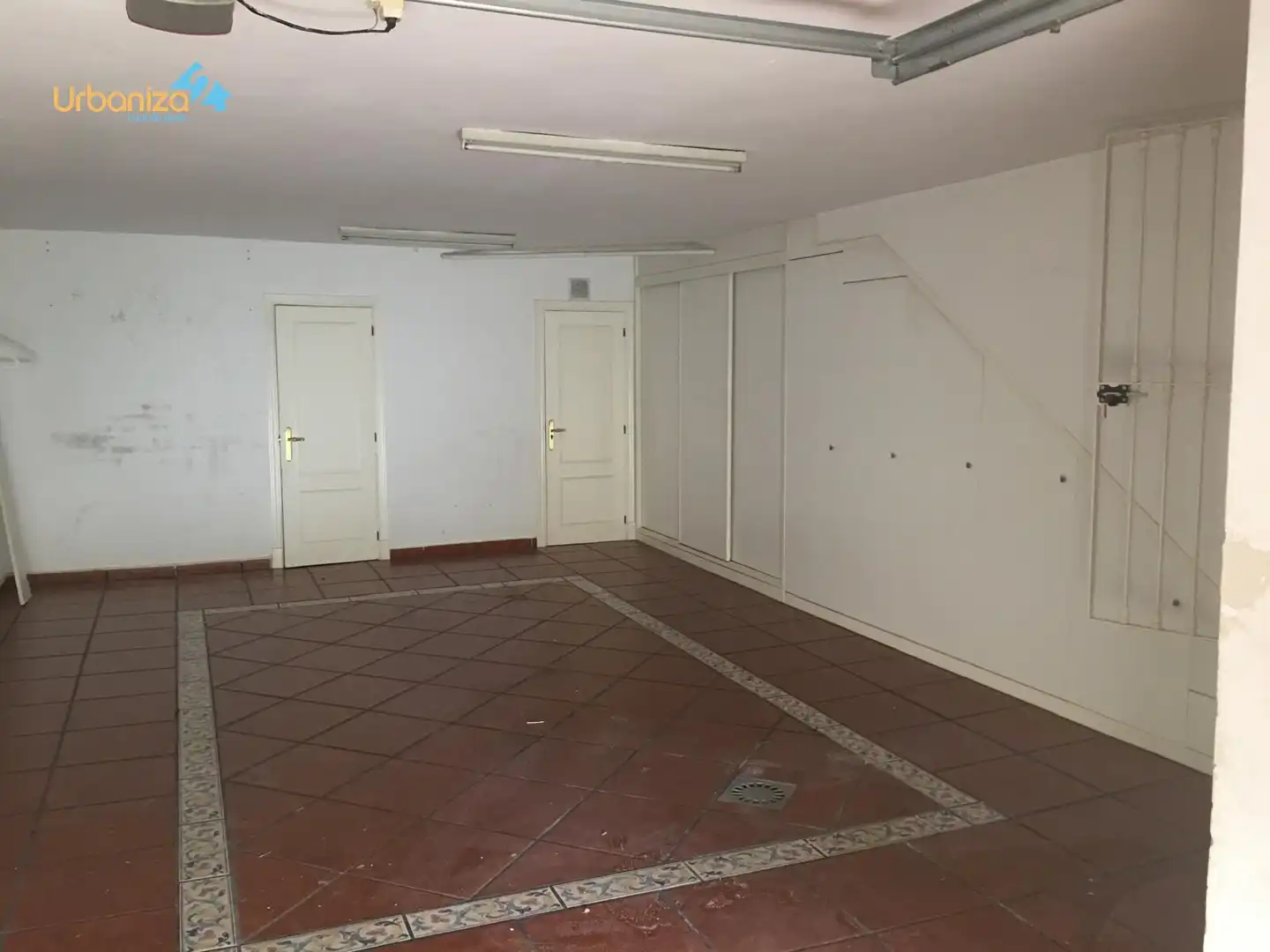 Casa adosada en venda en Badajoz amb Calefacció, Terrassa i Piscina comunitària