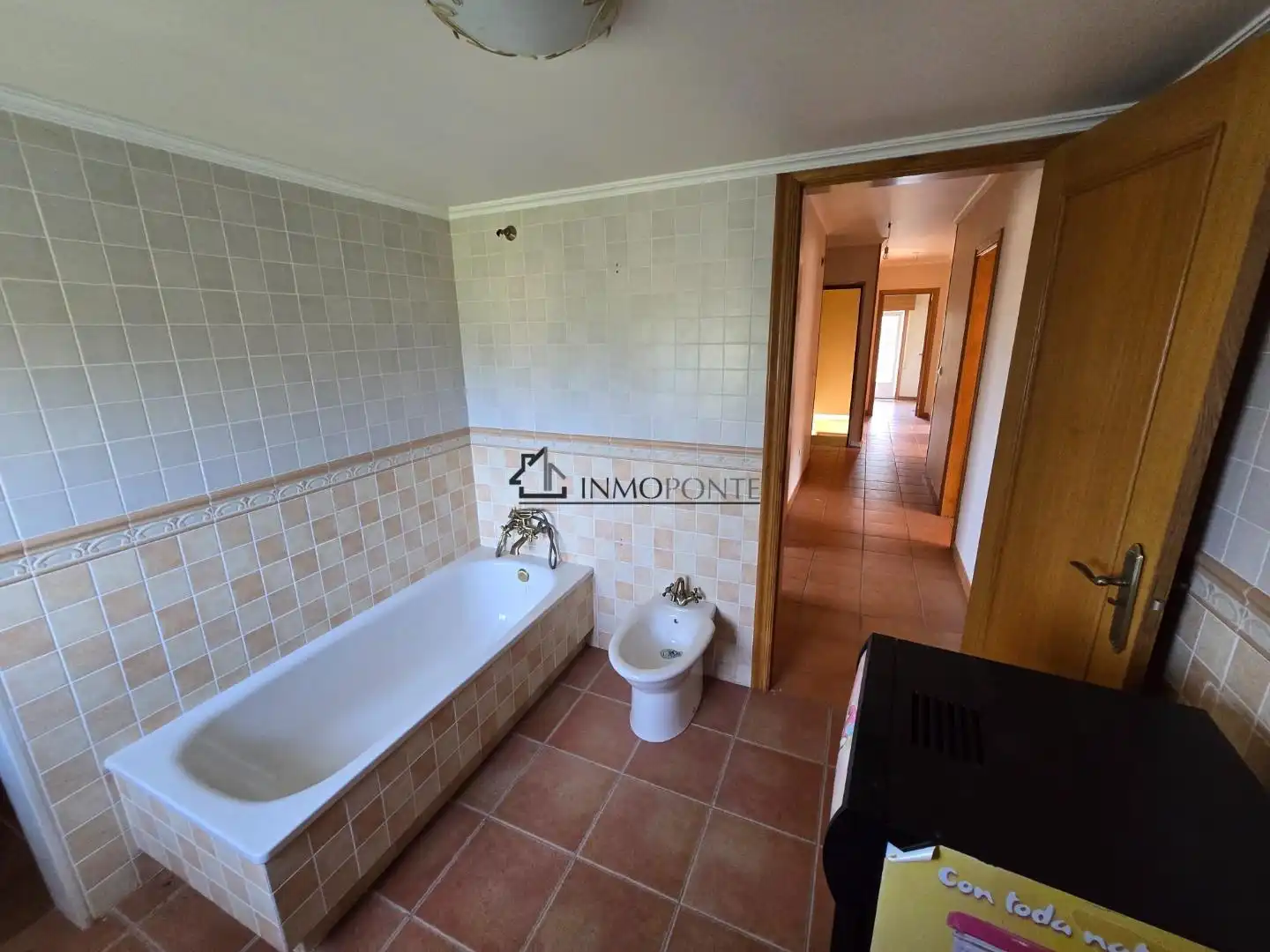 Bany de Casa o xalet en venda en Pontevedra Capital  amb Calefacció, Jardí privat i Terrassa