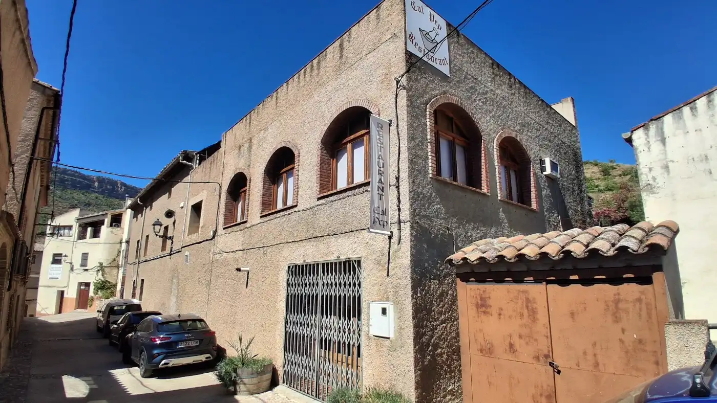 Vista exterior de Casa adosada en venda en La Vilella Baixa amb Aire condicionat, Calefacció i Terrassa