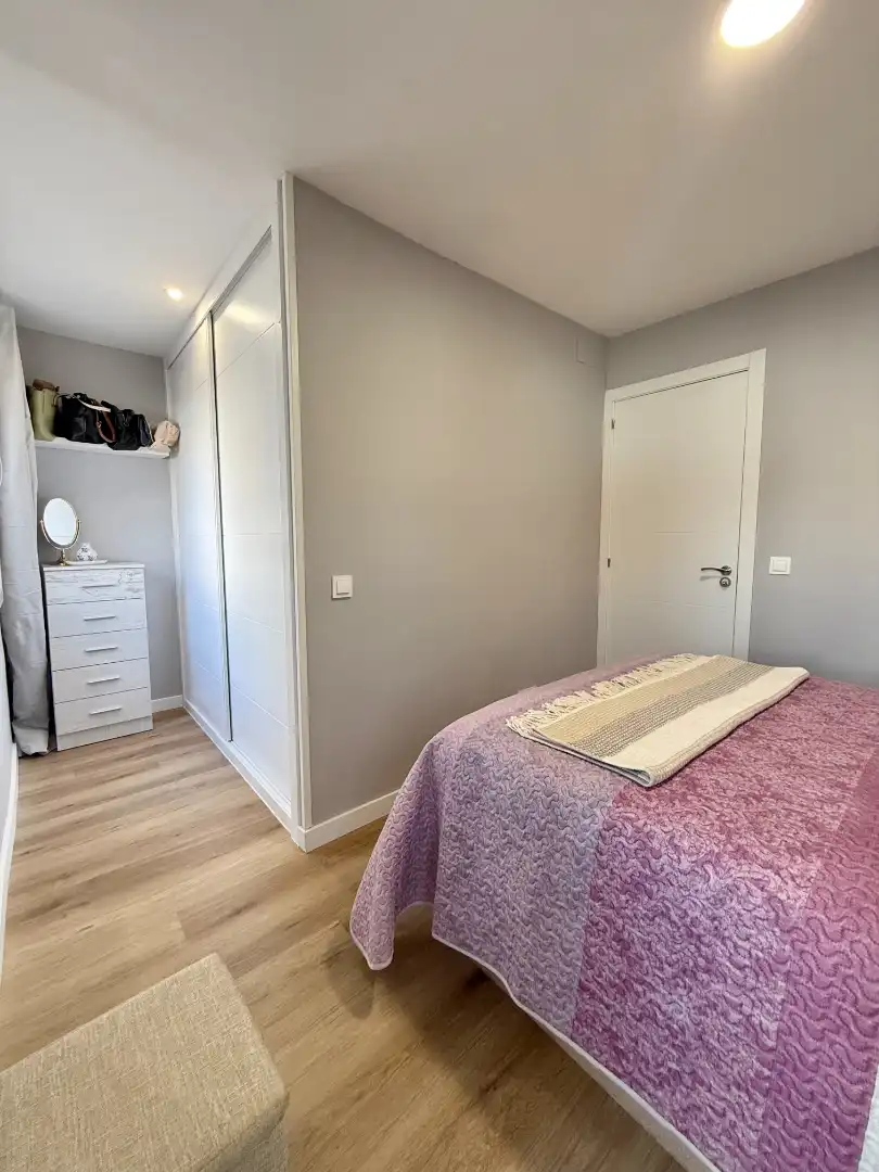 Bedroom of Flat for sale in Madrid  with Heating, Terrace and Storage room