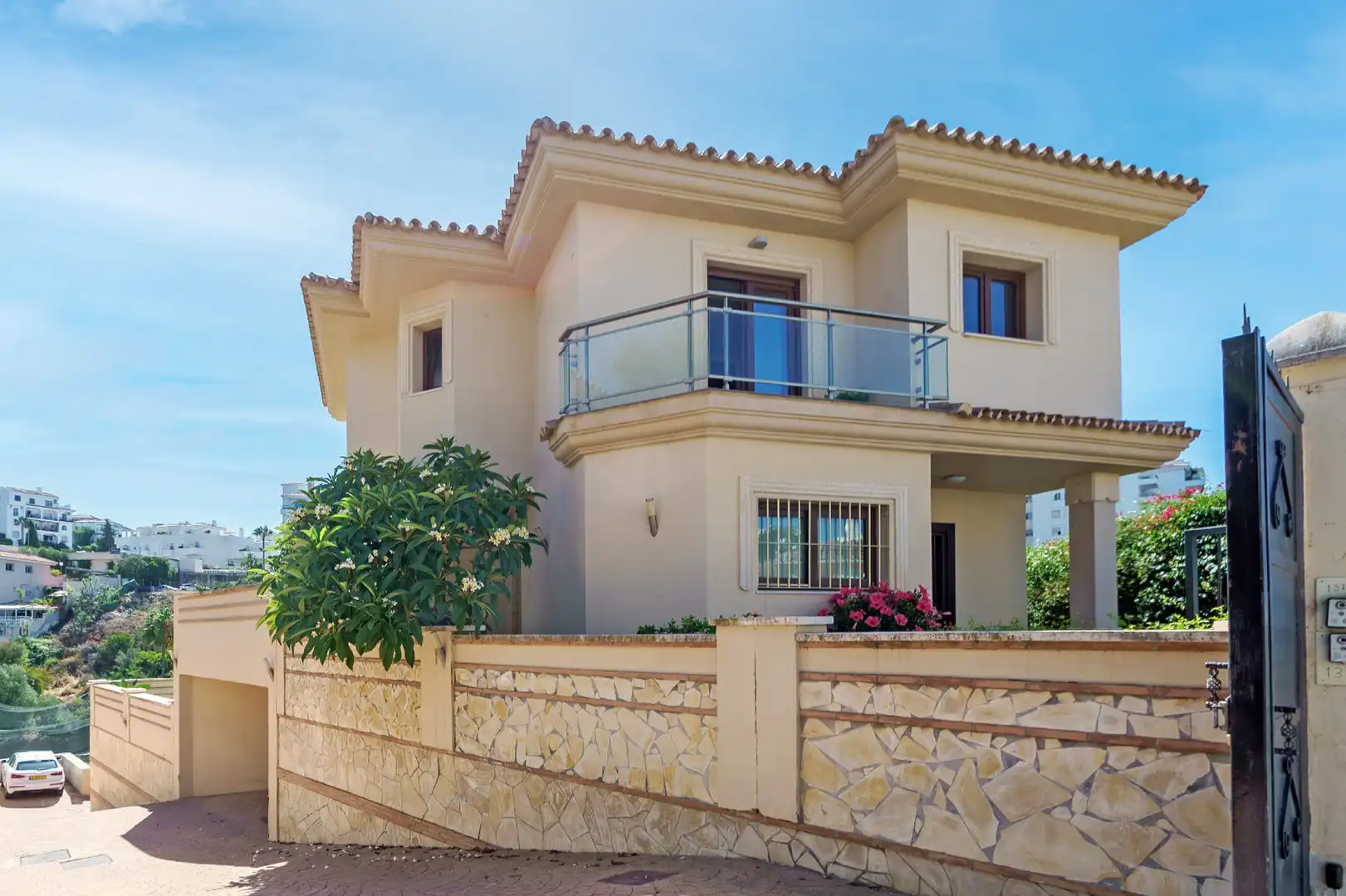 Maison avec piscine à louer à CORAL DE RIVIERA 8