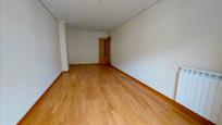 Living room of Flat for sale in Lardero  with Heating, Parquet flooring and Storage room