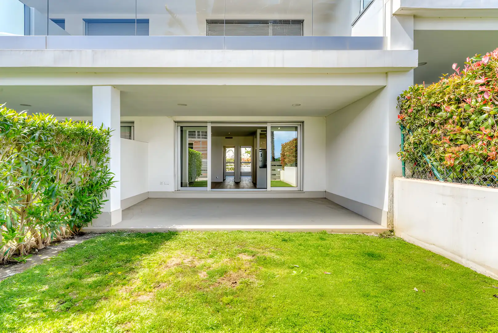 Terrassa de Planta baixa en venda en Estepona amb Aire condicionat, Terrassa i Piscina