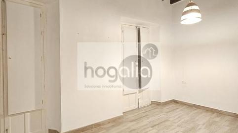 Foto 2 de Piso de alquiler en San Bartolomé, Sevilla