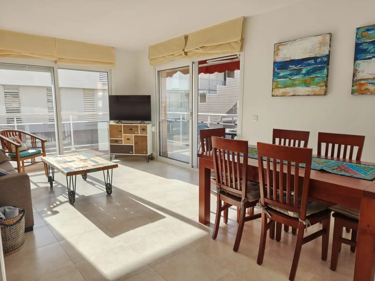 Sala d'estar de Apartament en venda en Calonge i Sant Antoni amb Aire condicionat, Terrassa i Moblat