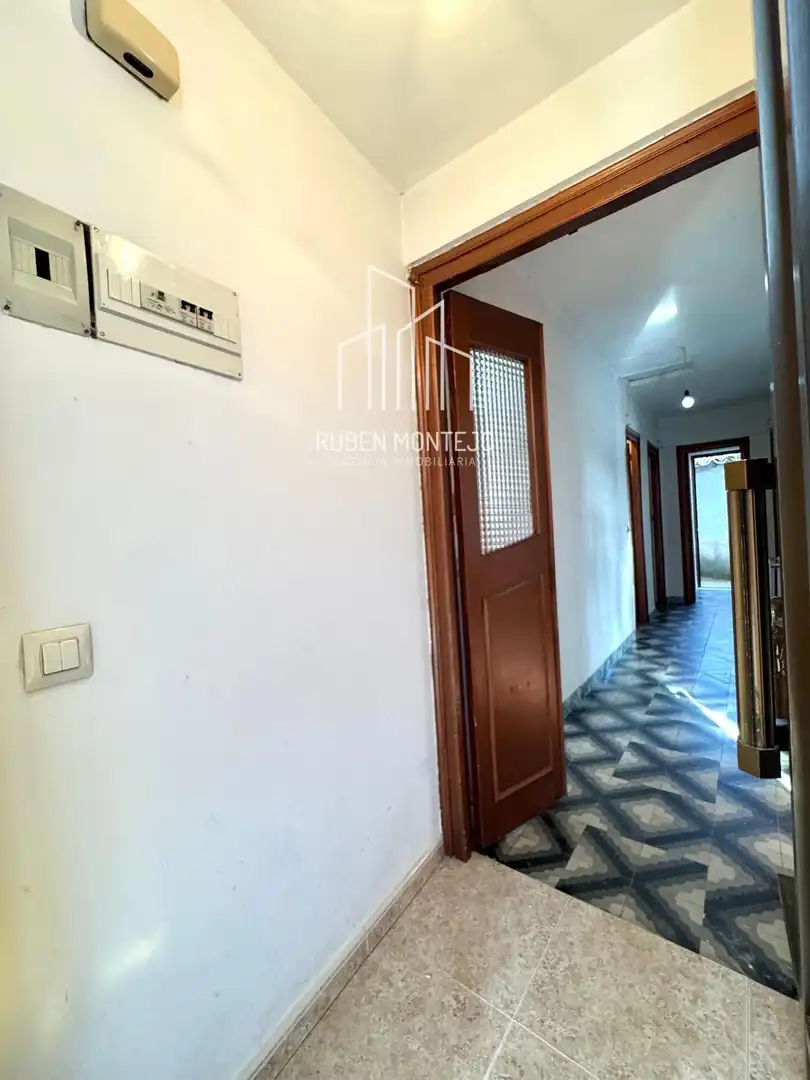Casa adosada en venta en Gomecello con Calefacción, Terraza y Trastero