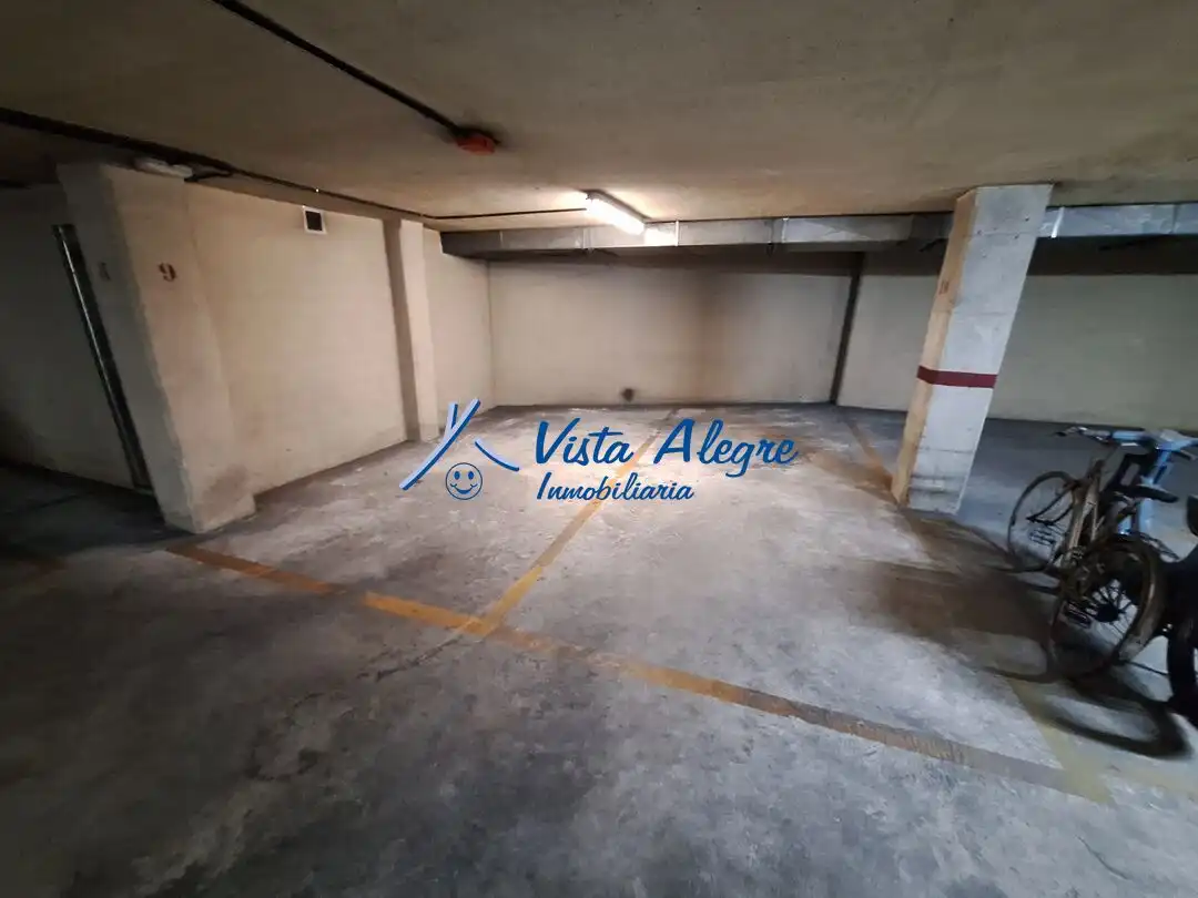 Aparcament de Apartament en venda en Haro amb Calefacció, Parquet i Terrassa