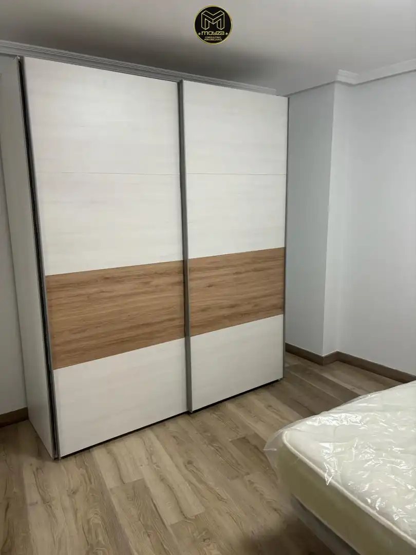 Dormitori de Pis en venda en Jaén amb Aire condicionat i Traster