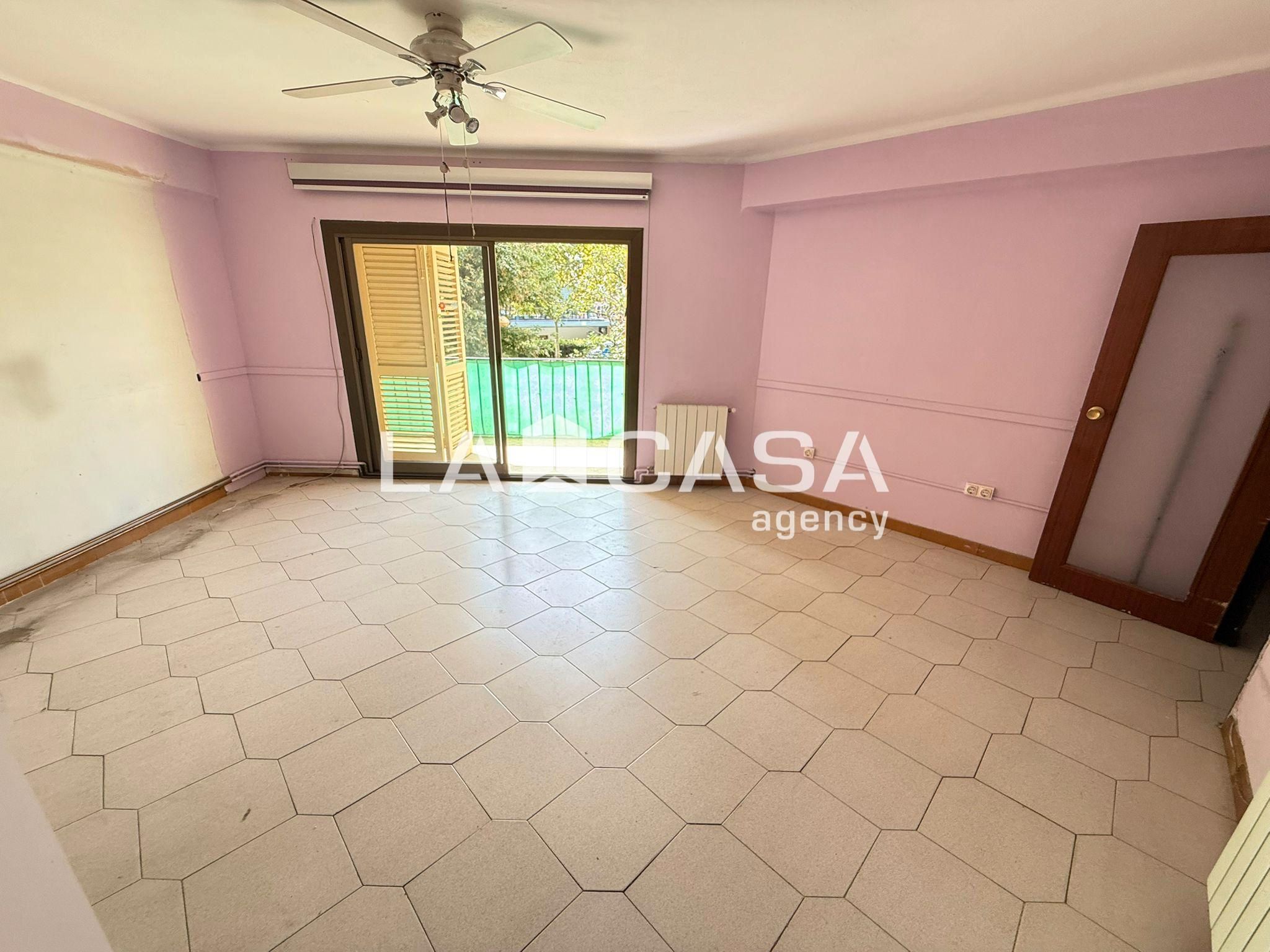 Flat for sale in Sota el Cami Ral