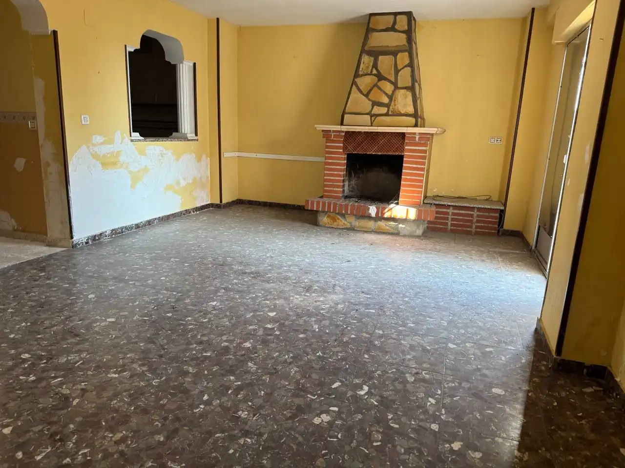 Casa adosada en venta en MOLINILLOS, 37, Alcaudete