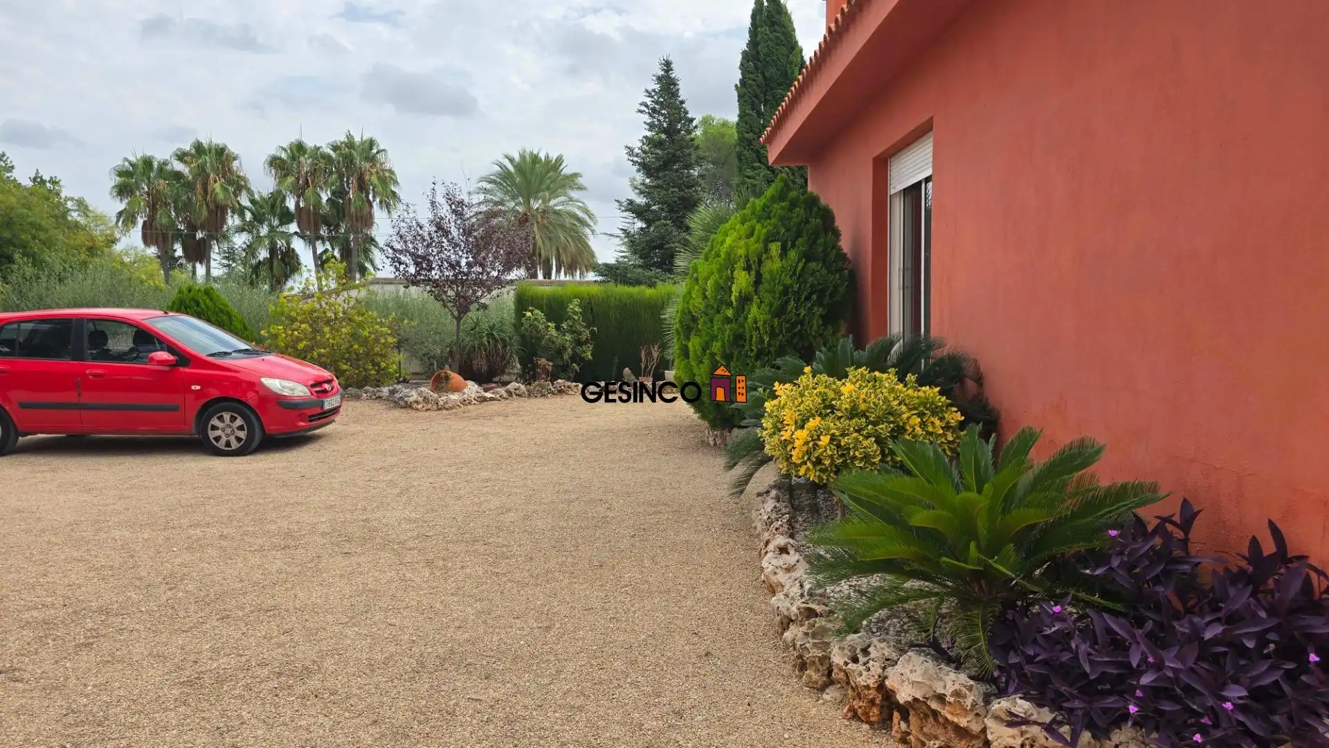Exterior view of Houses for sale in Ontinyent  with Air Conditioner, Private garden and Storage room