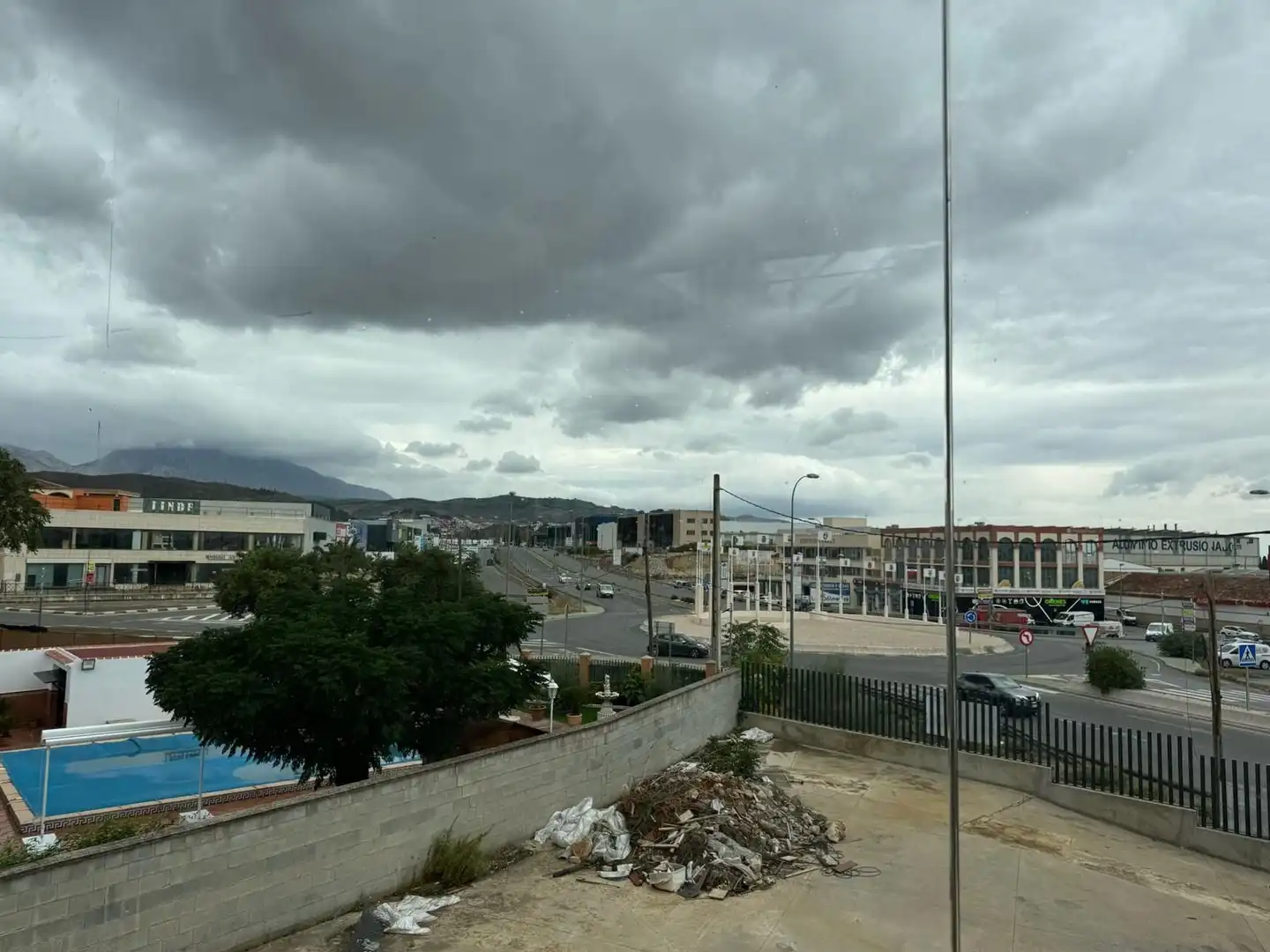 Local comercial en alquiler en Zona de la Vega, imagen 3